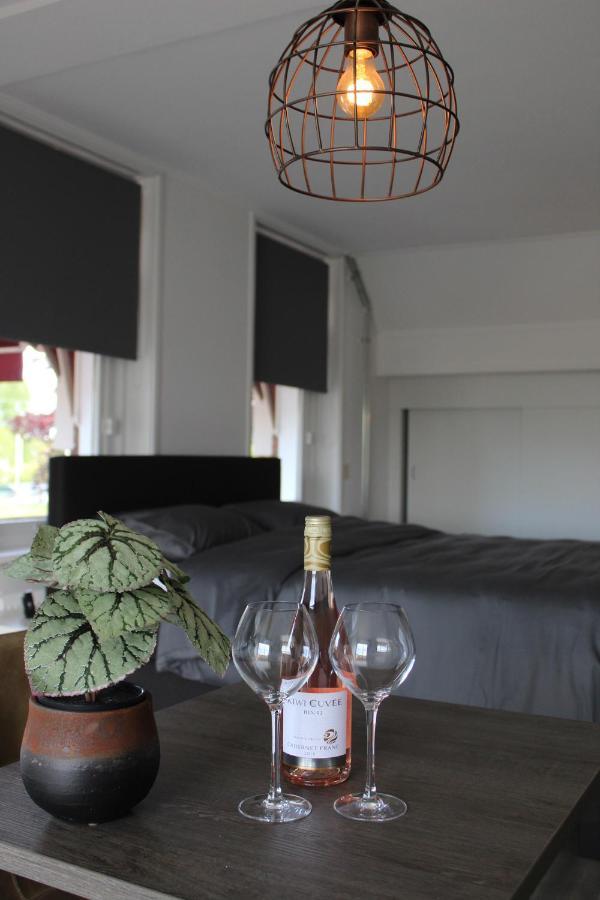 Bed and Breakfast Slapen Bij De Buurvrouw Castricum Esterno foto